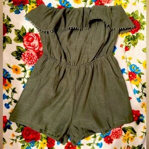 Stylish Olive Green Women Romper With Pockets NEW!